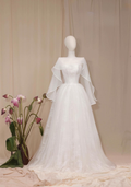 Off‑Shoulder Sweetheart Tulle Wedding Gown